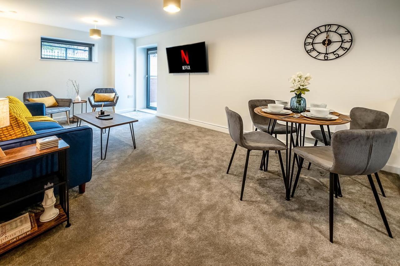 Luton Modern Serviced Accommodation For Contractors, Relocators, Professionals, Tourists And Students - Akugi Homes Exterior foto