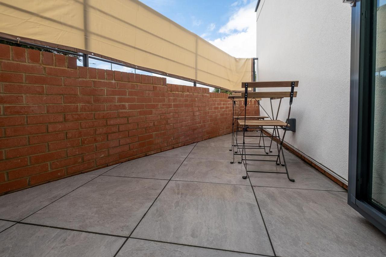 Luton Modern Serviced Accommodation For Contractors, Relocators, Professionals, Tourists And Students - Akugi Homes Exterior foto